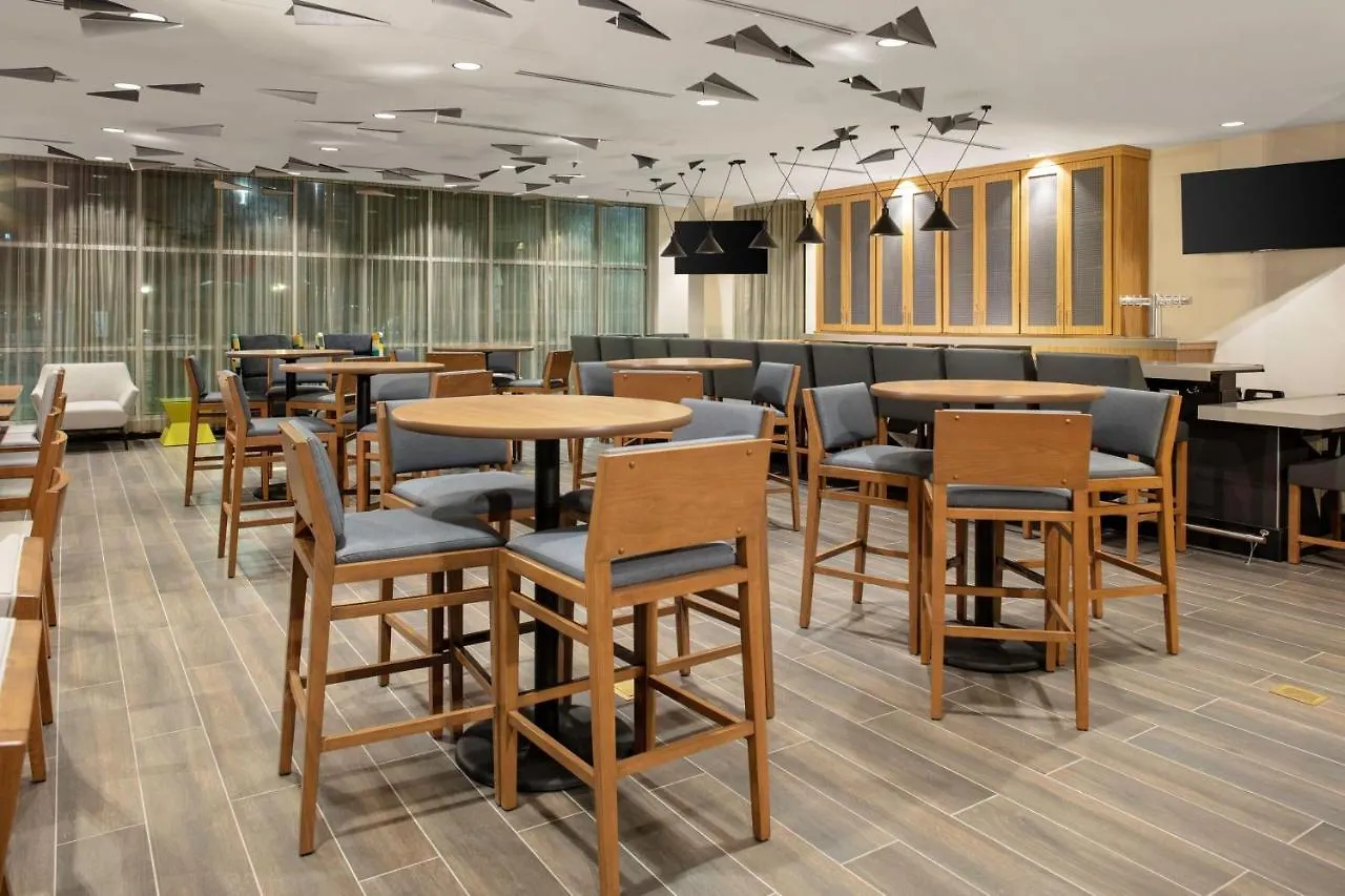 Hotel Towneplace Suites By Marriott Orlando Airport